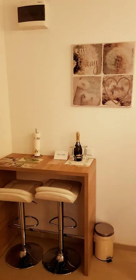 Studio Apartment Legcevic Kastela