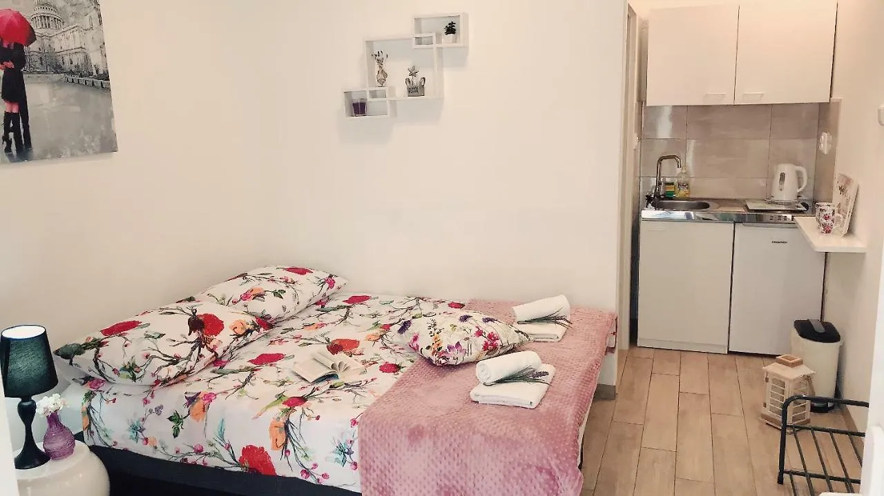 Studio Apartment Legcevic Kastela